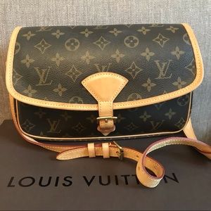 Louis Vuitton Sologne Bag